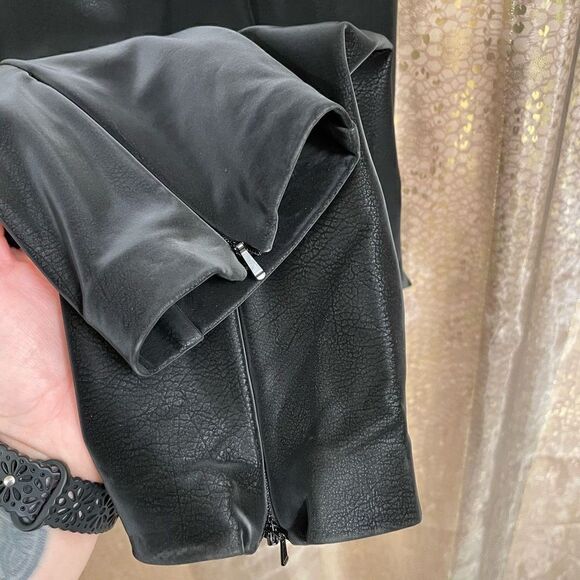 Guess By Marciano High Waisted Myera Reflective Wet Look Black Pants Large - Picture 4 of 12